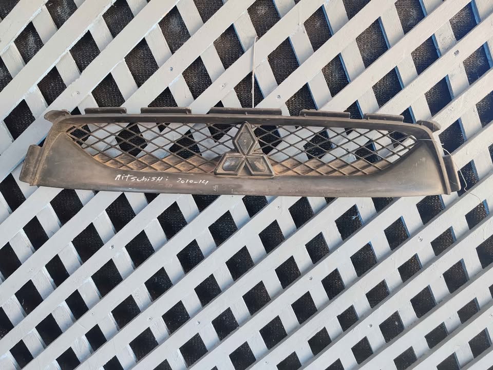 Mascara Mitsubishi ASX 2011 - 2014