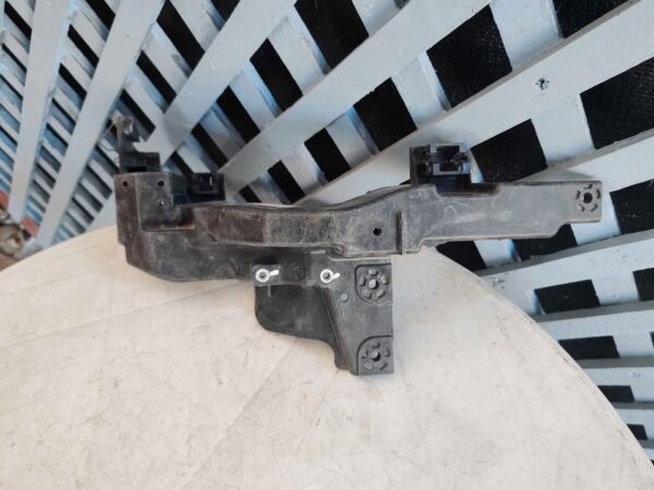Soporte bajo óptico frontal derecho Hyundai i30 2013 - 2017