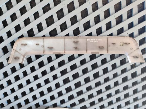 Moldura inferior de parachoque delantero Mahindra XUV 500 2016 - 2020 - Imagen 7