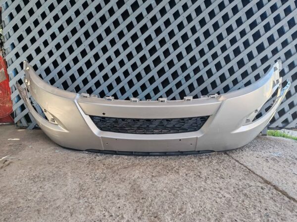 Parachoque delantero Mahindra xuv500 2017 - 2023 - Imagen 3