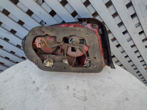Foco trasero derecho Hyundai Sonata 2003 - 2005 - Imagen 7