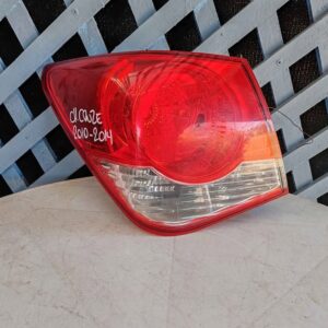 Foco trasero izquierdo Chevrolet Cruze 2001 - 2014