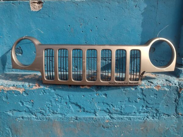 Mascara Jeep Cherokee Liberty 2002 - 2004