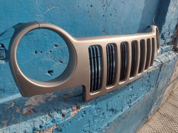 Mascara Jeep Cherokee Liberty 2002 - 2004 - Imagen 4