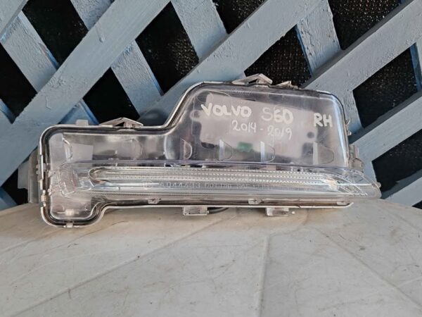 Neblinero derecho Volvo S60 2014 - 2019