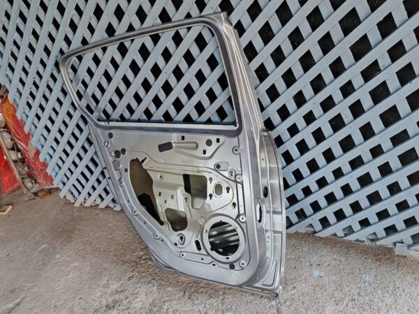 Puerta trasera Peugeot 308 2014 - 2020 - Imagen 8