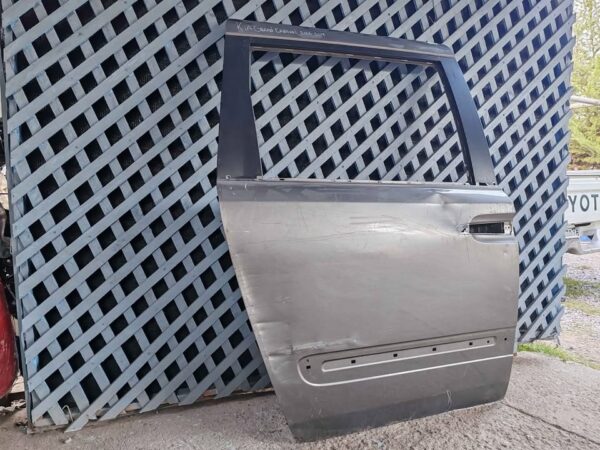 Puerta trasera derecha Kia Carnival 2006 - 2014 - Imagen 4