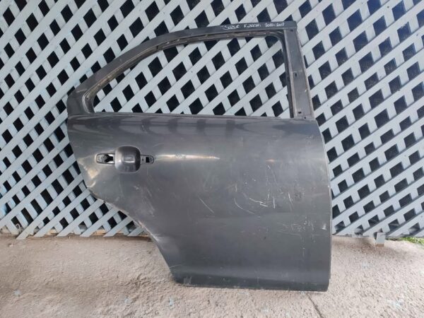 Puerta trasera derecha Suzuki Kizashi 2010 - 2017