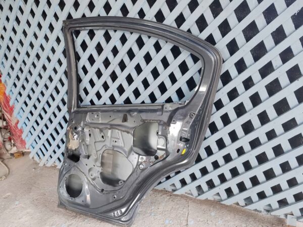 Puerta trasera derecha Suzuki SX4 sedan 2008 - 2014 - Imagen 7
