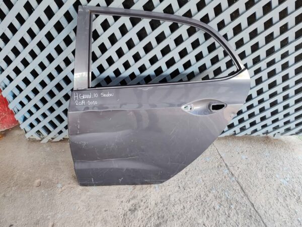 Puerta trasera izquierda Hyundai Grand i10 sedan 2015 - 2020 - Imagen 2