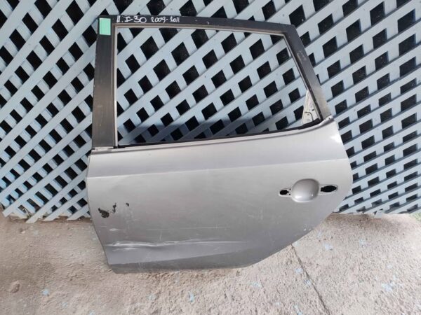 Puerta trasera izquierda Hyundai i30 2009 - 2011 - Imagen 2