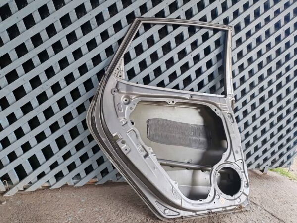 Puerta trasera izquierda Hyundai i30 2009 - 2011 - Imagen 7