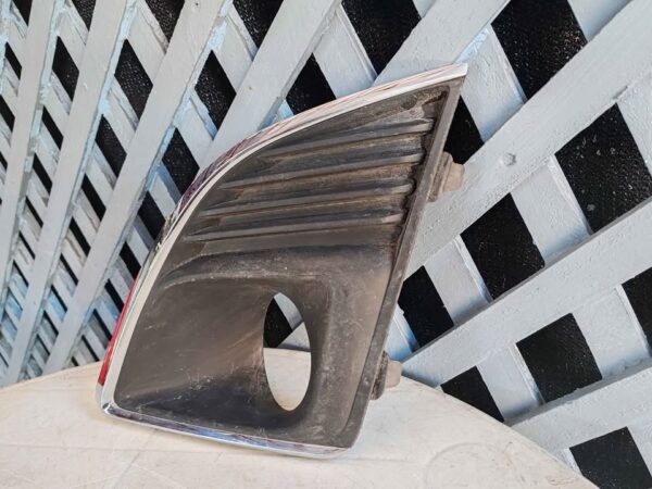 Tapa de neblinero izquierdo Chevrolet Cruze 2013 - 2015 - Imagen 3