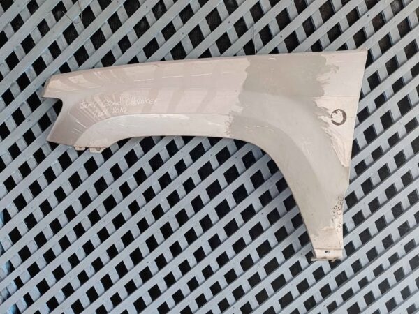 Tapabarro izquierdo Jeep Grand Cherokee 2006 - 2010