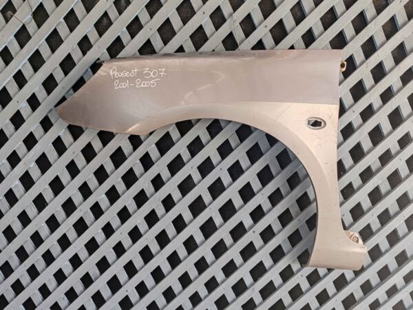 Tapabarro izquierdo Peugeot 307 2001 - 2005