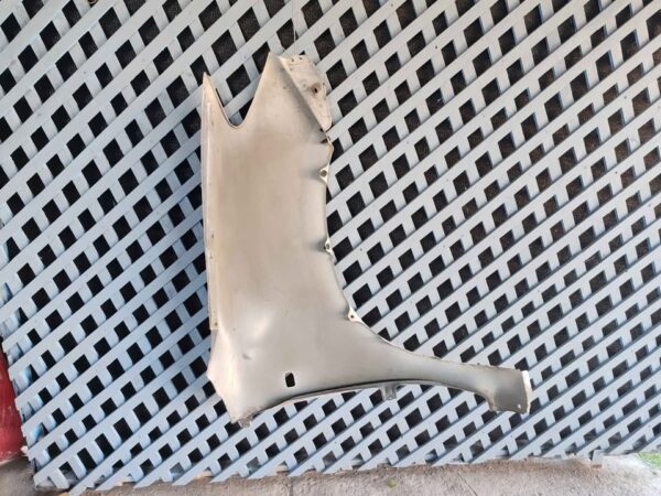 Tapabarro izquierdo Toyota Hilux 2006 - 2011 - Imagen 5