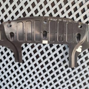 Cubre motor inferior Hyundai Accent 2021 - 2023