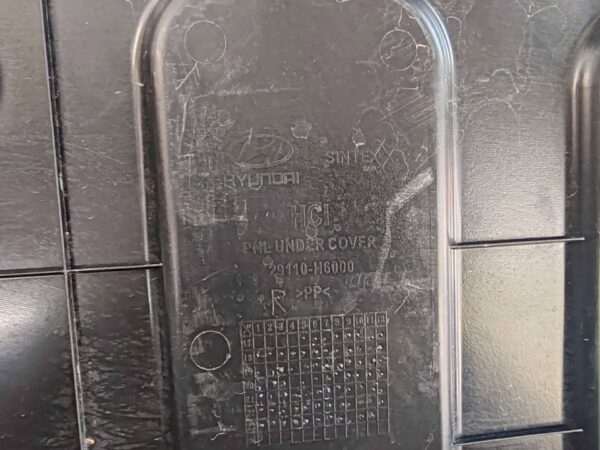 Cubre motor inferior Hyundai Accent 2021 - 2023 - Imagen 4