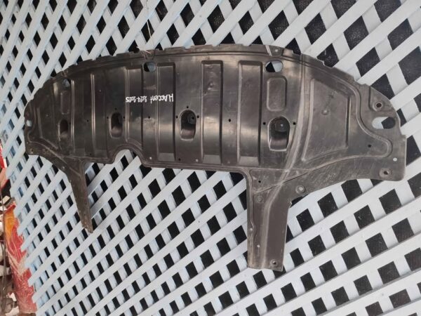 Cubre motor inferior Hyundai Accent 2024 - 2025 - Imagen 3