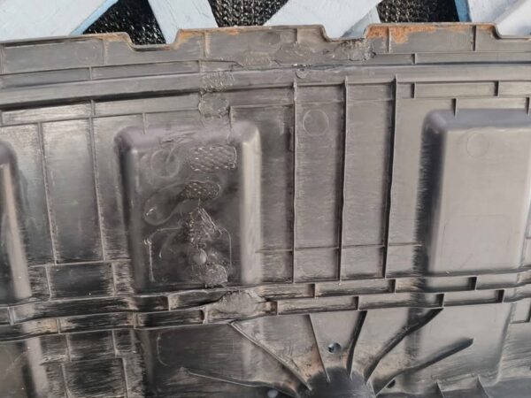 Cubre motor inferior Hyundai Accent 2024 - 2025 - Imagen 5