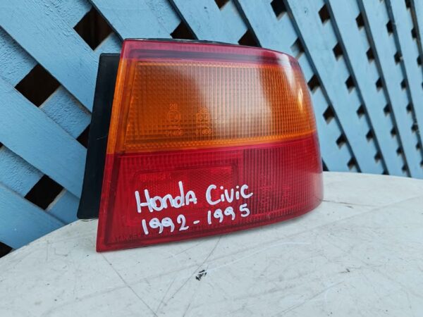 Foco trasero derecho Honda Civic 1992 - 1995 - Imagen 2