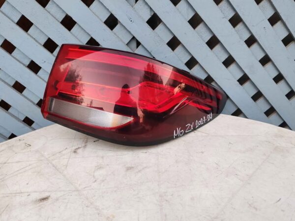 Foco trasero derecho MG ZX 2021 - 2024
