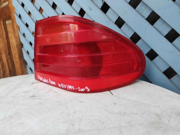 Foco trasero derecho Mercedes Benz w210 1995 - 2003 - Imagen 2