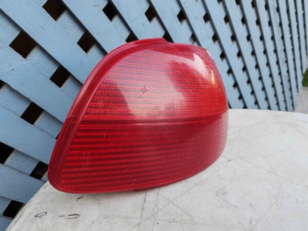 Foco trasero derecho Peugeot 206 2000 - 2003 - Imagen 3