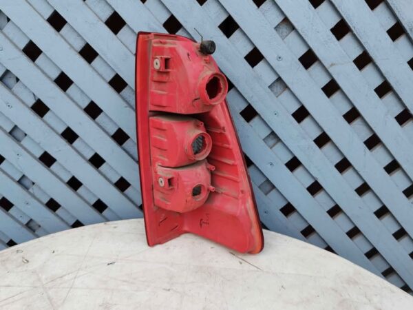 Foco trasero izquierdo Chevrolet Dmax 2010 - 2014 - Imagen 6