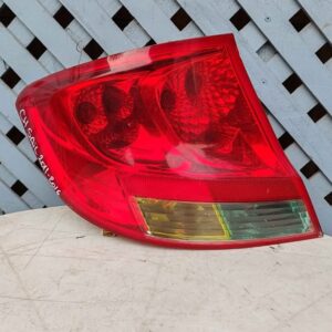 Foco trasero izquierdo Chevrolet Sail 2011 - 2016