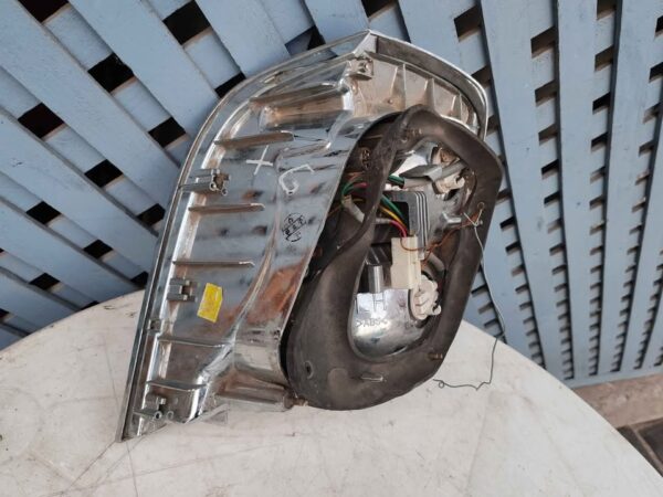 Foco trasero izquierdo Hyundai XG 2003 - 2005 - Imagen 7
