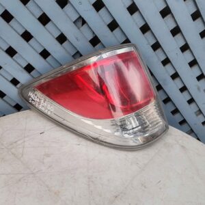 Foco trasero izquierdo Mazda BT50 2013 - 2016