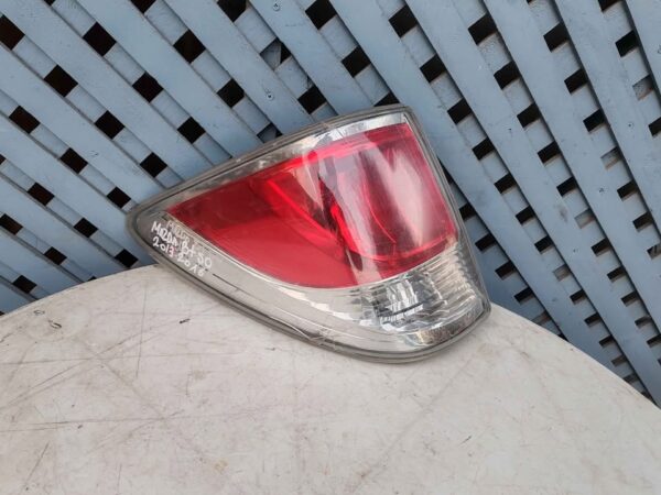 Foco trasero izquierdo Mazda BT50 2013 - 2016