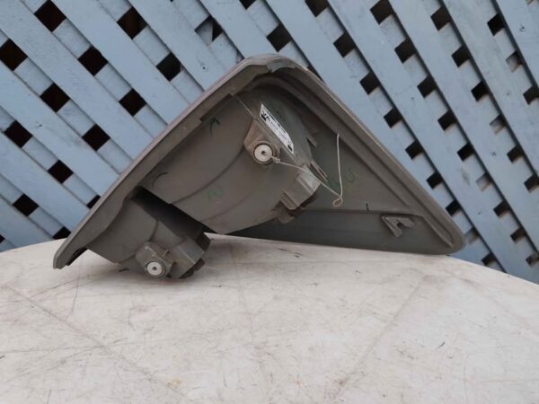 Foco trasero izquierdo Mazda BT50 2013 - 2016 - Imagen 6