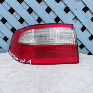 Foco trasero izquierdo Renault Laguna 2001 - 2007