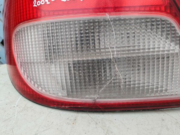 Foco trasero izquierdo Subaru Impreza HB 2001 - 2003 - Imagen 4