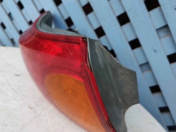 Foco trasero izquierdo Toyota Corolla 2009 - 2010 - Imagen 4