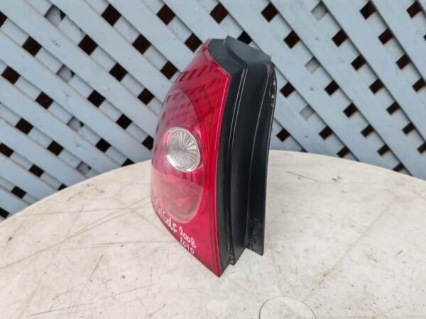 Foco trasero izquierdo Volkswagen Golf 2008 - 2010 - Imagen 5