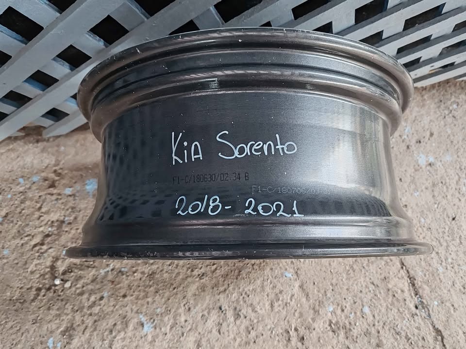 Llanta Kia Sorento 2018 - 2021 - Imagen 4