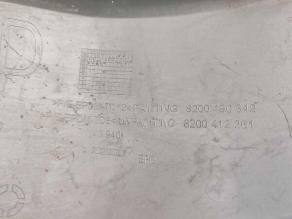 Moldura de parachoque derecho Renault Megane 2 2007 - 2009 - Imagen 5