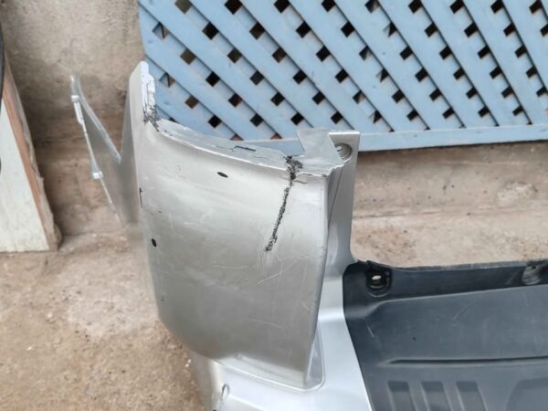 Parachoque trasero Toyota 4runner SR5 2010 - 2011 - Imagen 5