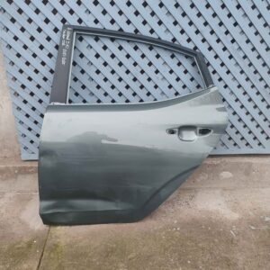 Puerta trasera izquierda Hyundai Grand i10 sedan 2021 - 2025