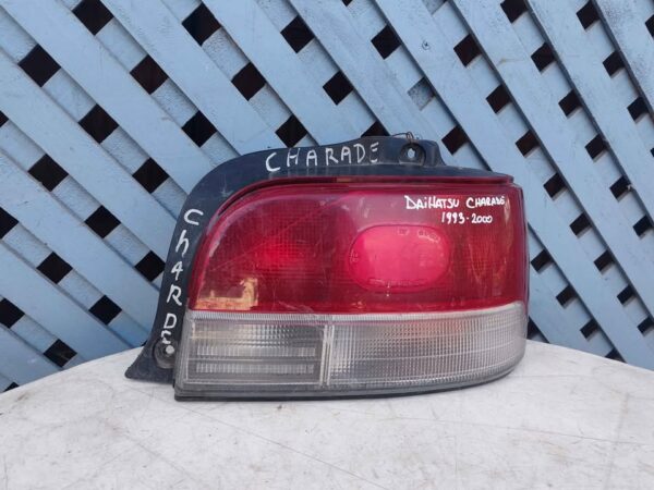 Foco trasero derecho Daihatsu Charade 1993 - 2000