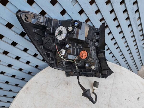 Foco trasero derecho Hyundai Accent 2024 - 2025 - Imagen 8