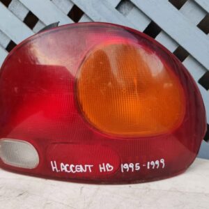 Foco trasero derecho Hyundai Accent HB 1995 - 1999
