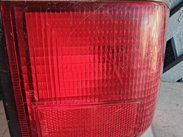 Foco trasero derecho Mitsubishi l300 1986 - 2014 - Imagen 4