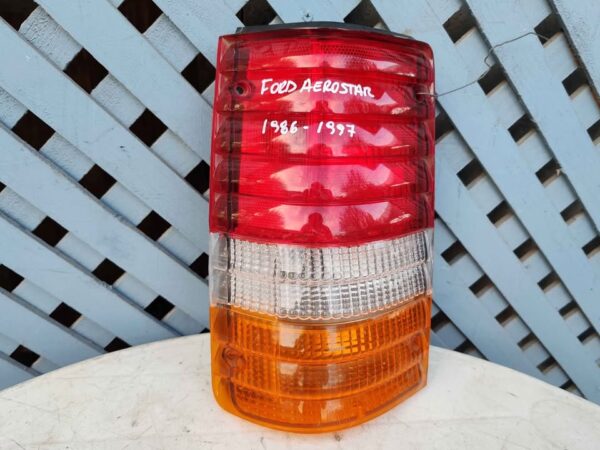 Foco trasero izquierdo Ford Aerostar 1990 - 1997