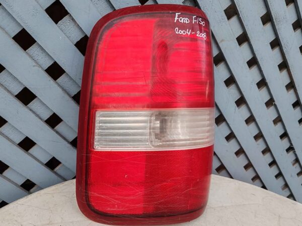 Foco trasero izquierdo Ford F150 2004 - 2008