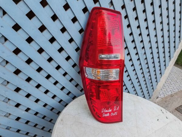 Foco trasero izquierdo Hyundai H1 2008 - 2015 - Imagen 2