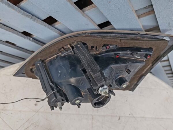 Foco trasero izquierdo Mazda 6 STW 2008 - 2012 - Imagen 4